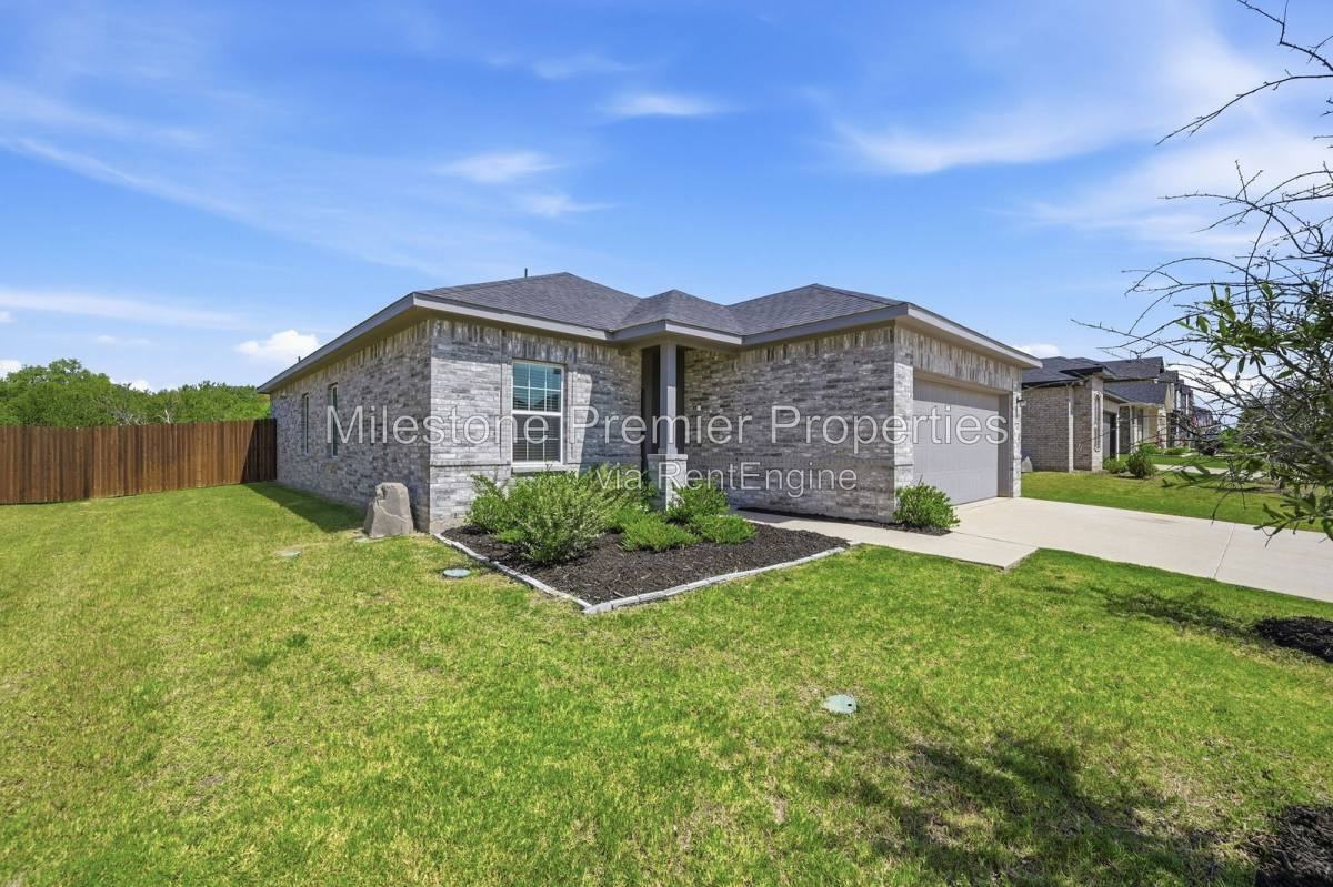 1714 Citrus Dr - Photo 2 of 10