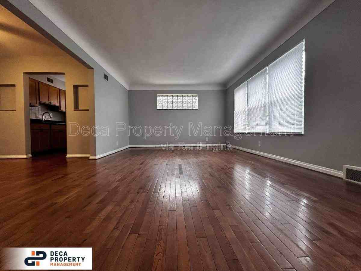 3940 Wilmington Ave #2F - Photo 2 of 10