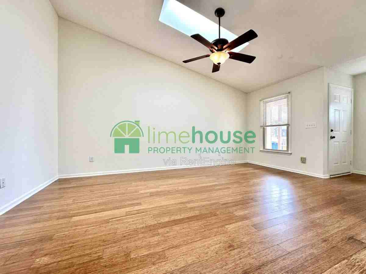 1316 Wellfleet Ct - Photo 3 of 10