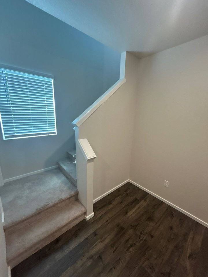 4809 Thyme Ave Ne - Photo 2 of 10