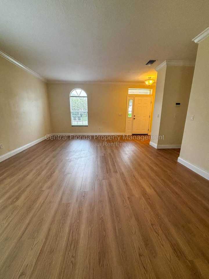 10632 Cypress Trail Dr - Photo 3 of 10
