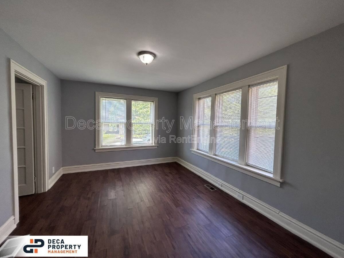 4227 Ellenwood Ave #101 - Photo 2 of 10