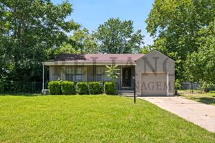 2917 S Walnut St - Photo 1 of 1