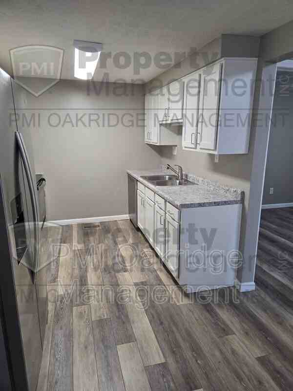 1256 Heritage Dr - Photo 7 of 22