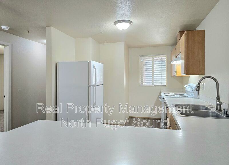 4505 100th St Ne #B01 - Photo 7 of 17