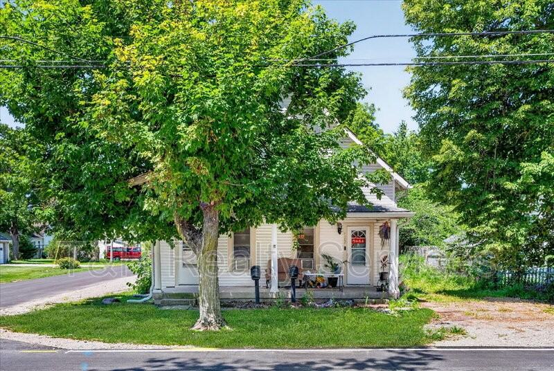 100 N Muessing St