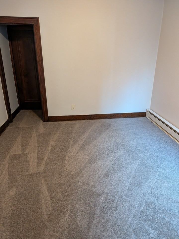 909 Chartiers Ave #2 - Photo 4 of 4