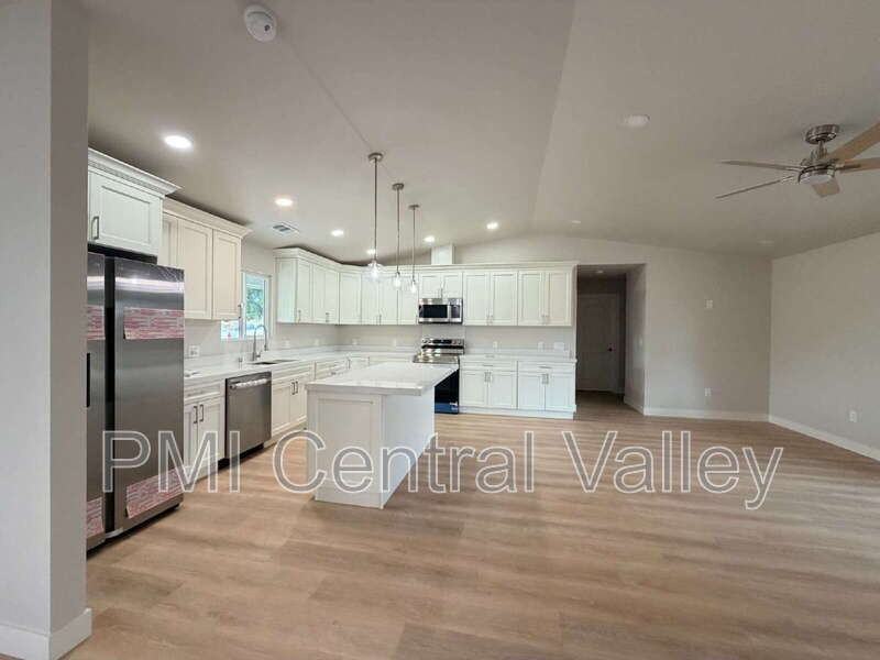 1710 Waverly Dr - Photo 6 of 38