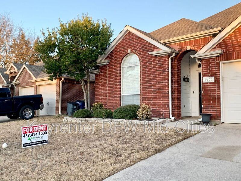 2606 Lonesome Oak Dr - Photo 2 of 23