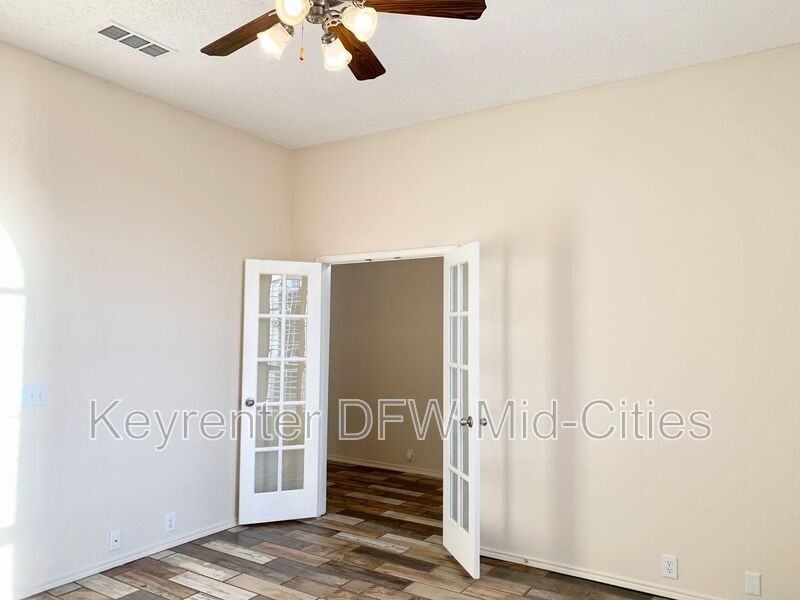2606 Lonesome Oak Dr - Photo 4 of 23