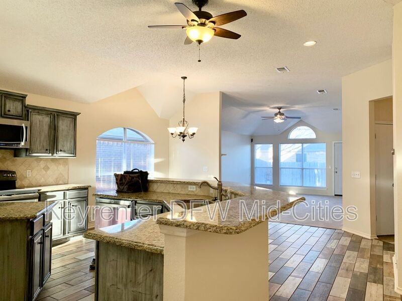 2606 Lonesome Oak Dr - Photo 7 of 23