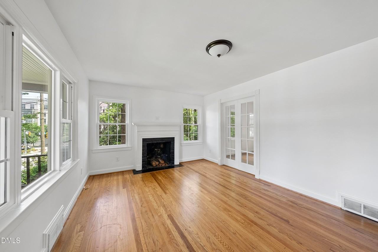 2924 Oberlin Rd - Photo 3 of 29