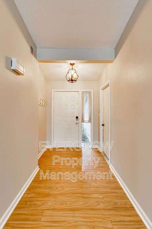 9518 Bent Brook Dr - Photo 5 of 36