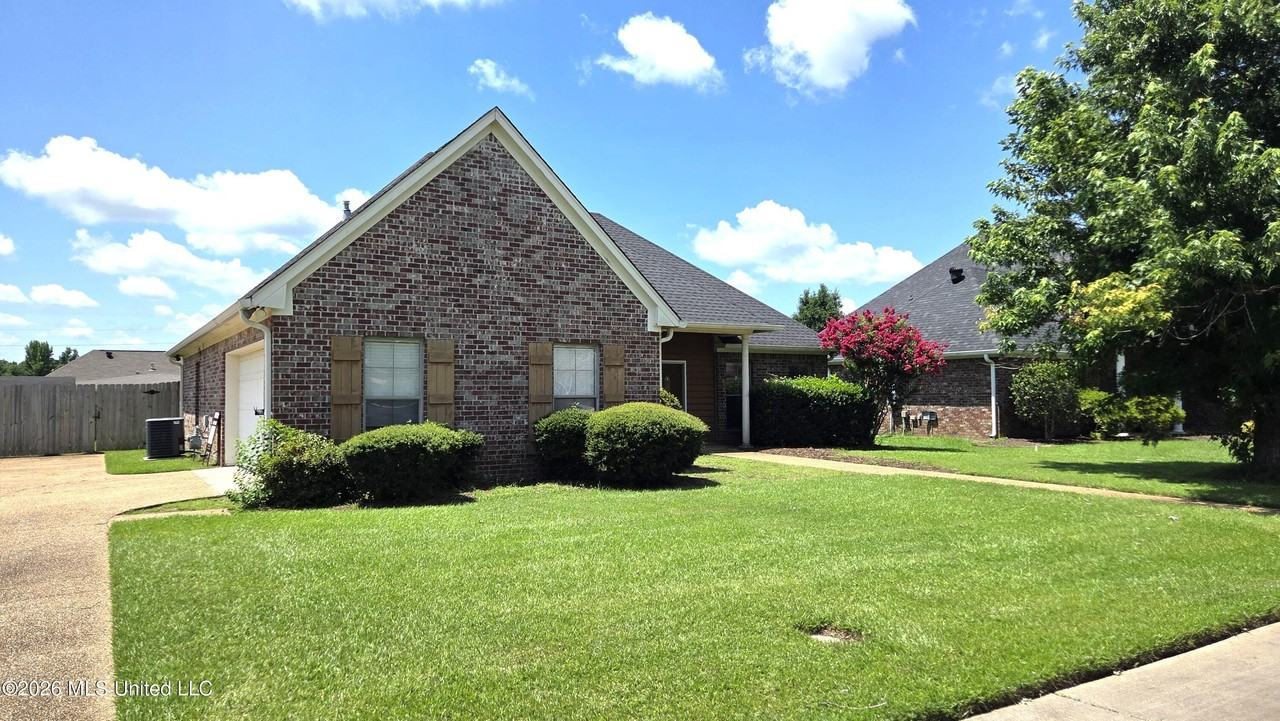 103 King Arthur Ln - Photo 2 of 27