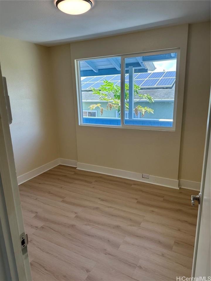 332 Uluniu St - Photo 3 of 9