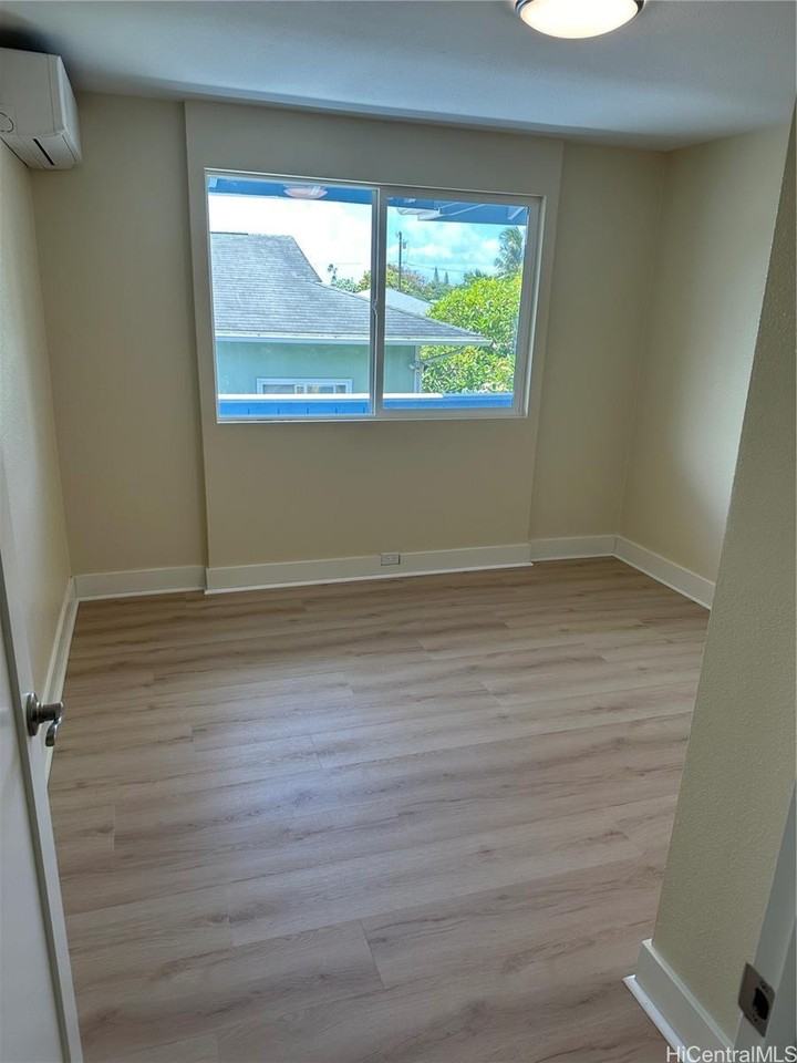 332 Uluniu St - Photo 5 of 9