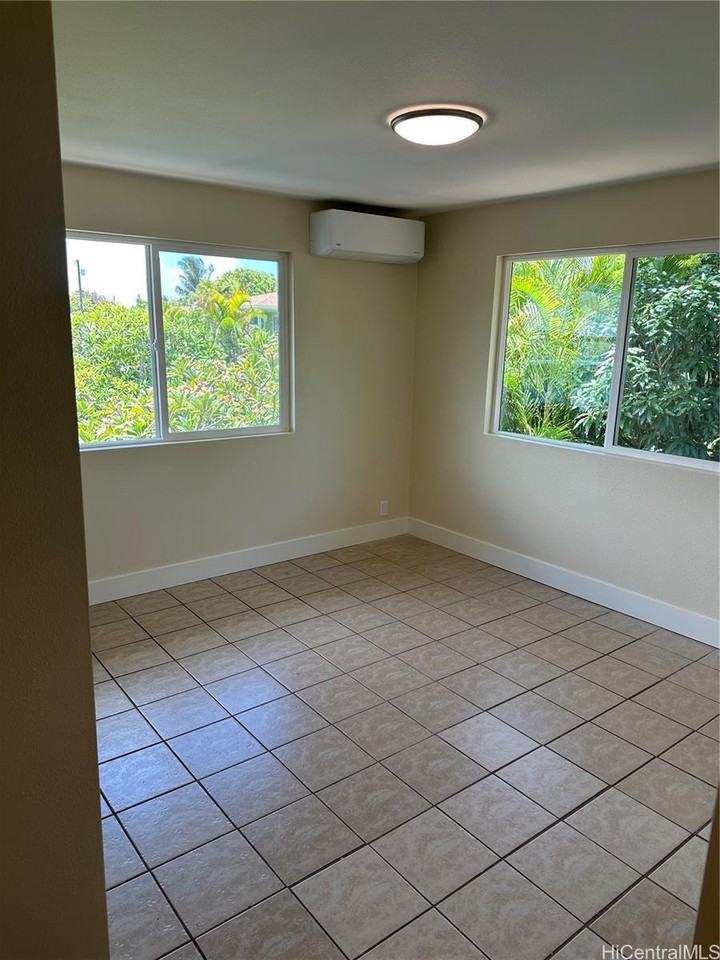 332 Uluniu St - Photo 6 of 9