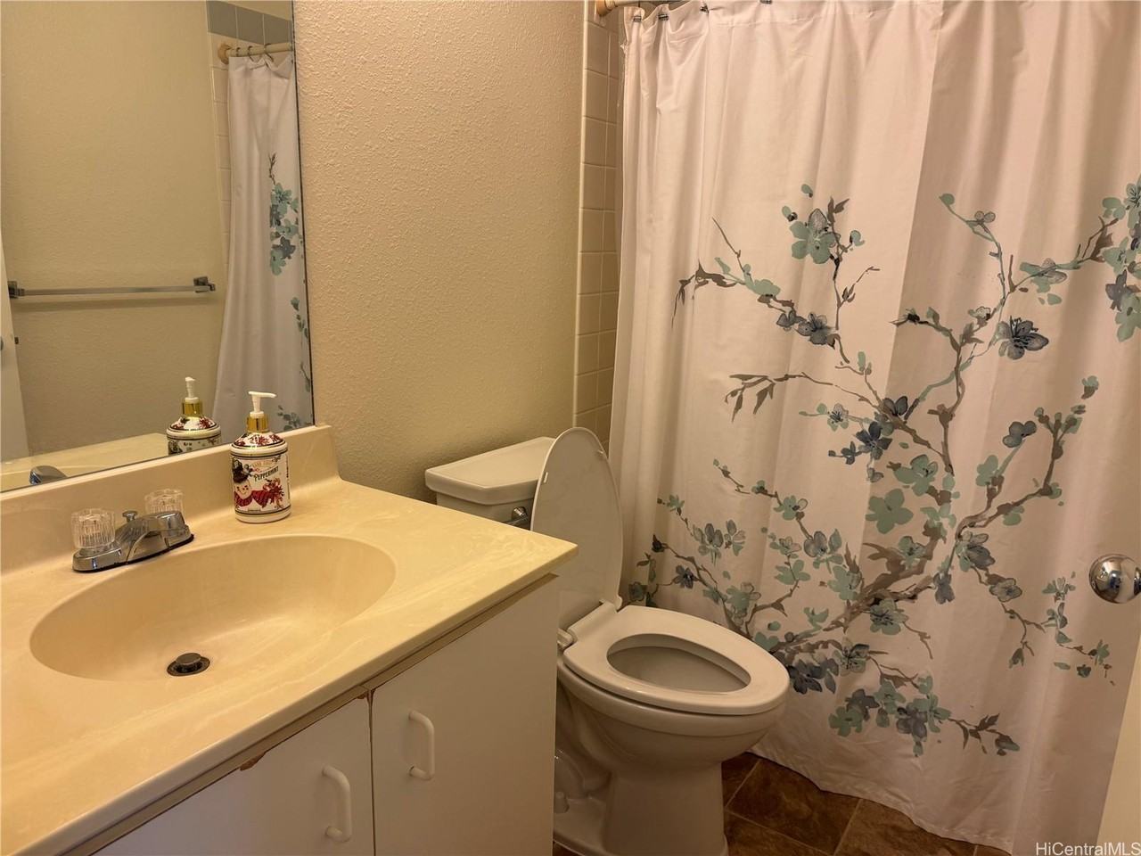 94-215 Paioa Pl #H203 - Photo 3 of 10