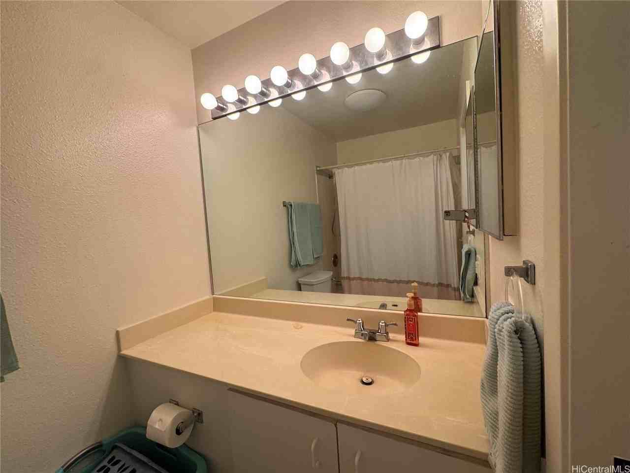 94-215 Paioa Pl #H203 - Photo 7 of 10