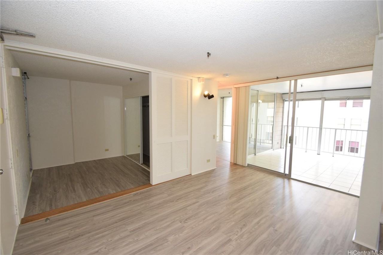 1228 Alexander St #802 - Photo 3 of 21