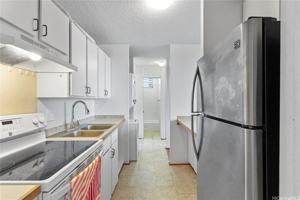 featured image of 909 Ala Nanala St #1001