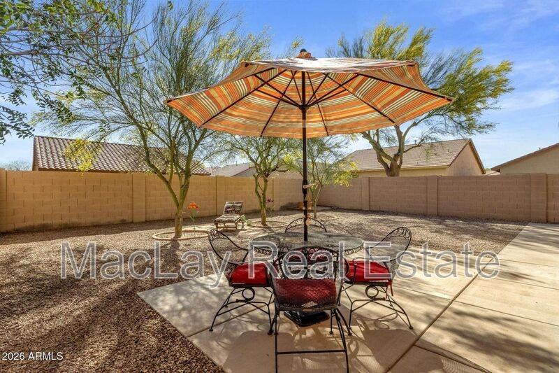 18337 N Soft Wind Dr - Photo 4 of 36