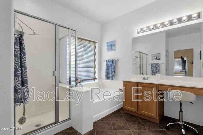 18337 N Soft Wind Dr - Photo 5 of 36