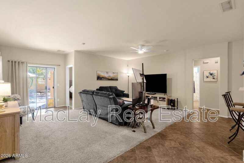 18337 N Soft Wind Dr - Photo 7 of 36