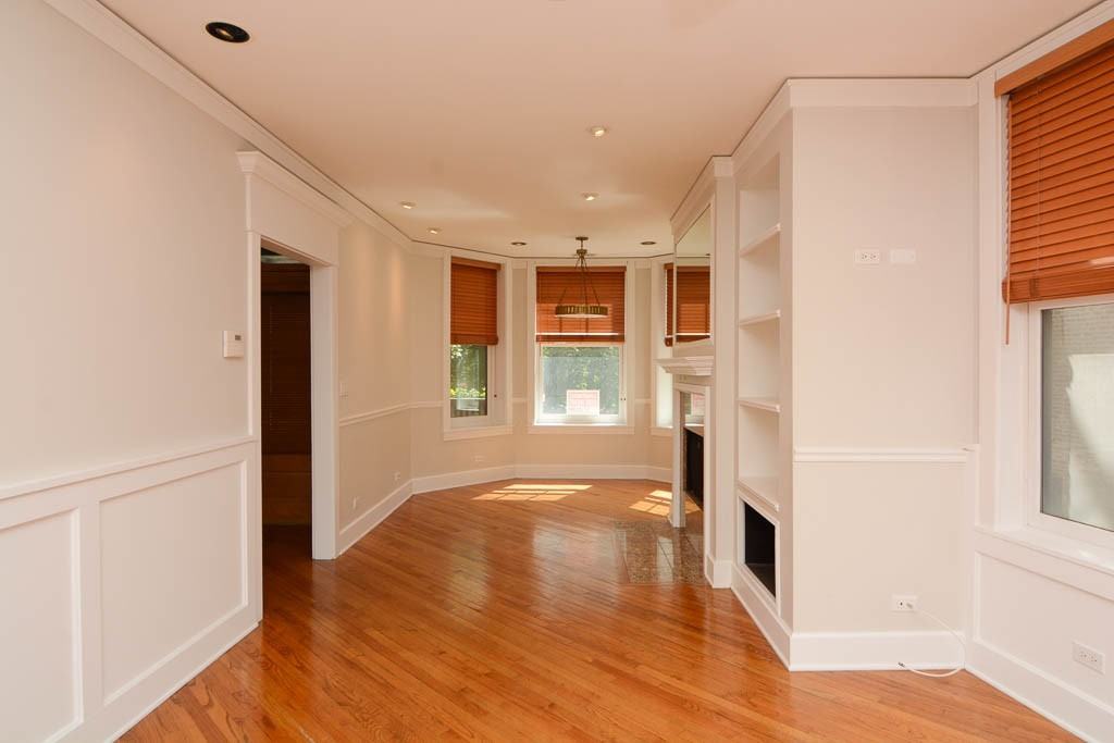 3614 N Bosworth Ave #1F - Photo 6 of 21