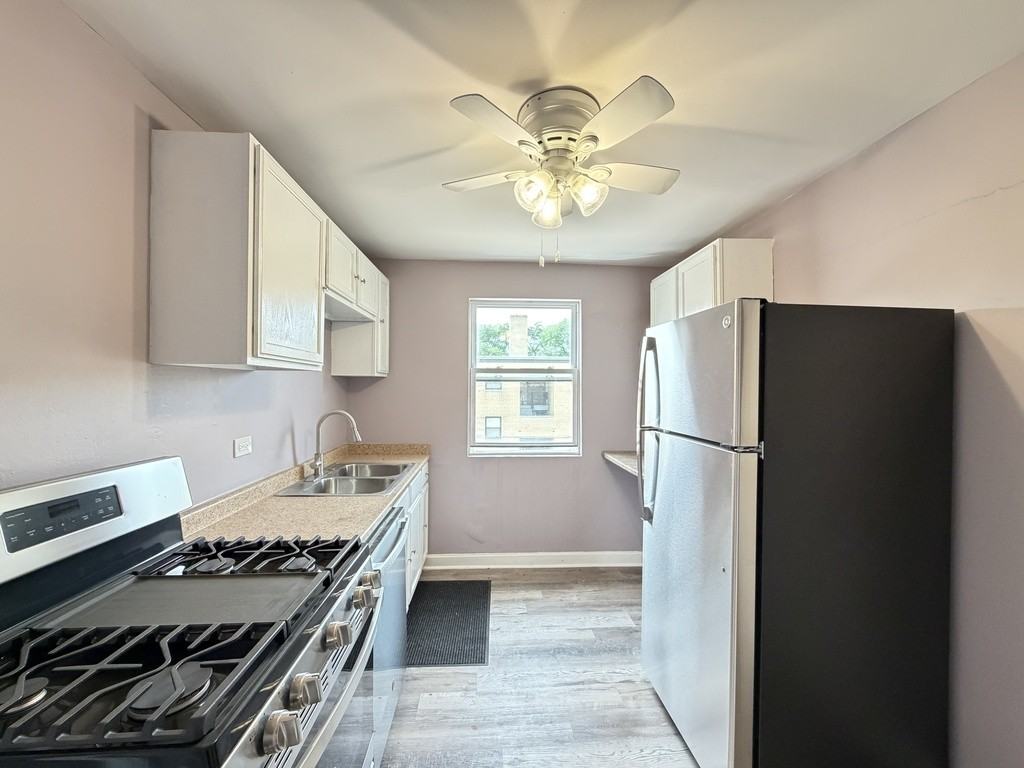 2057 E 72nd St #3 - Photo 3 of 21