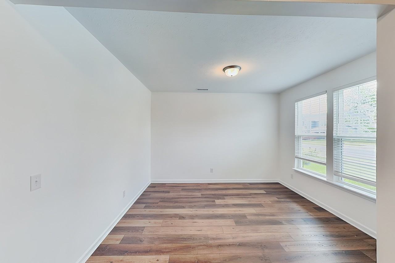 10506 Broadford St - Photo 6 of 18