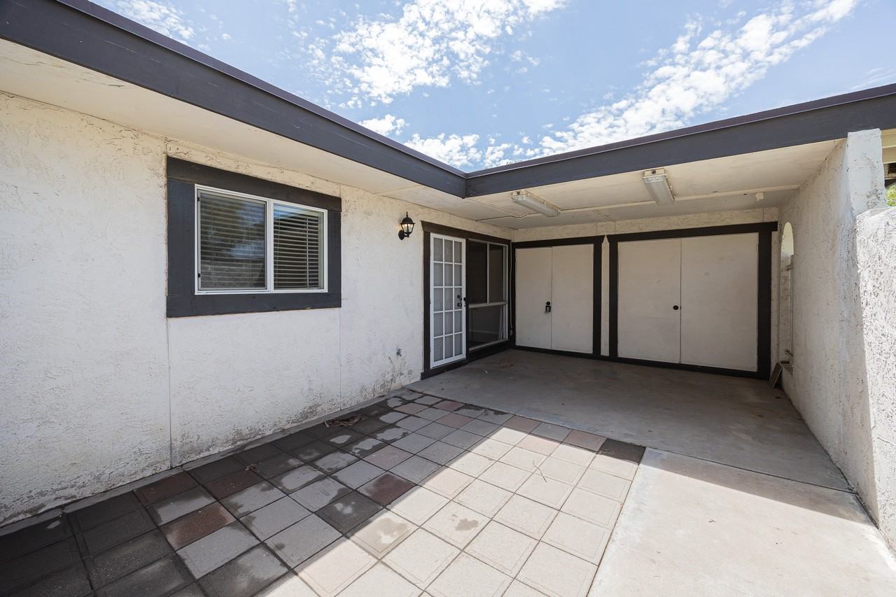 720 S Dobson Rd #10 - Photo 3 of 22