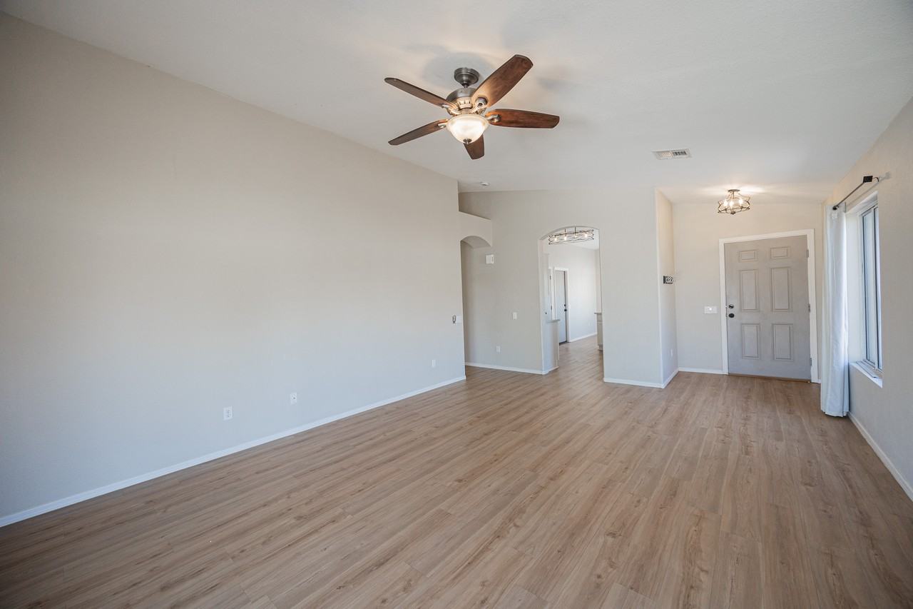 1710 E Oakland St - Photo 7 of 26