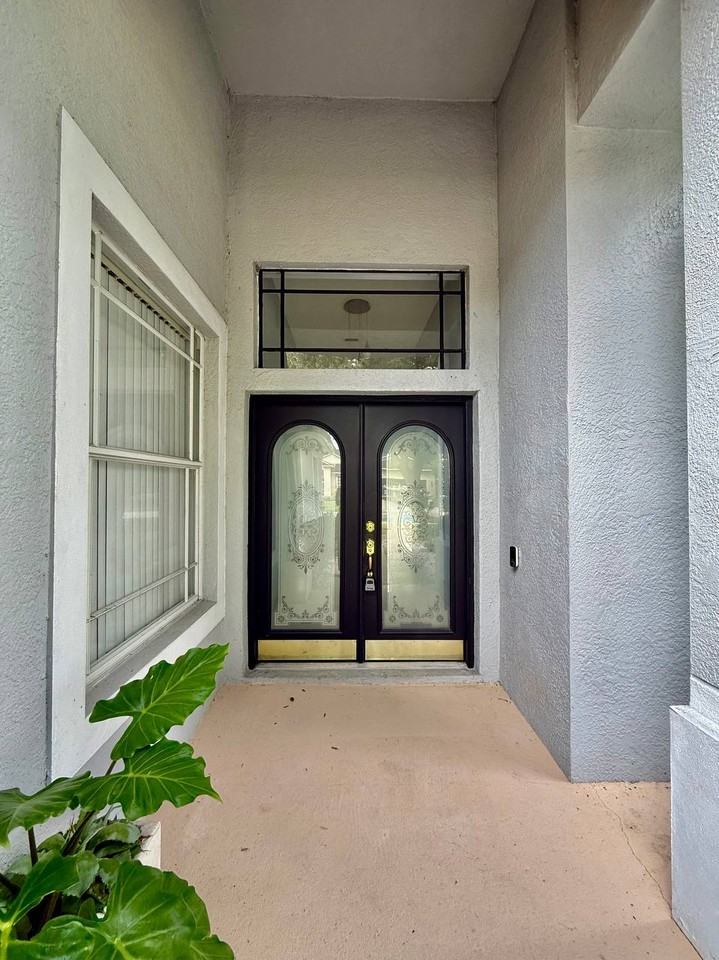 4301 River Close Blvd - Photo 4 of 50