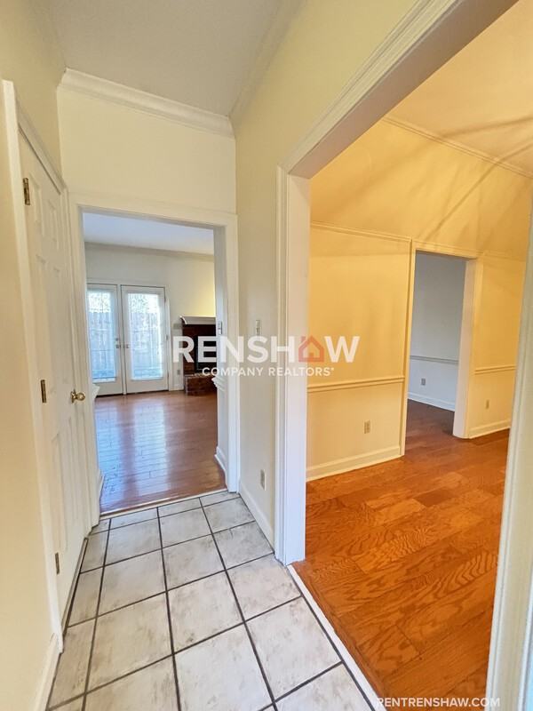 575 Southern Pl - Photo 3 of 22