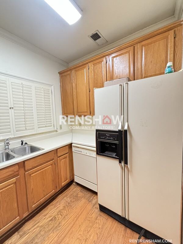 575 Southern Pl - Photo 6 of 22