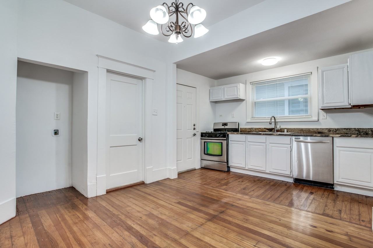 450 W Canty St - Photo 5 of 12