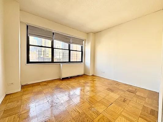 178 E 80th St - Photo 6 of 10