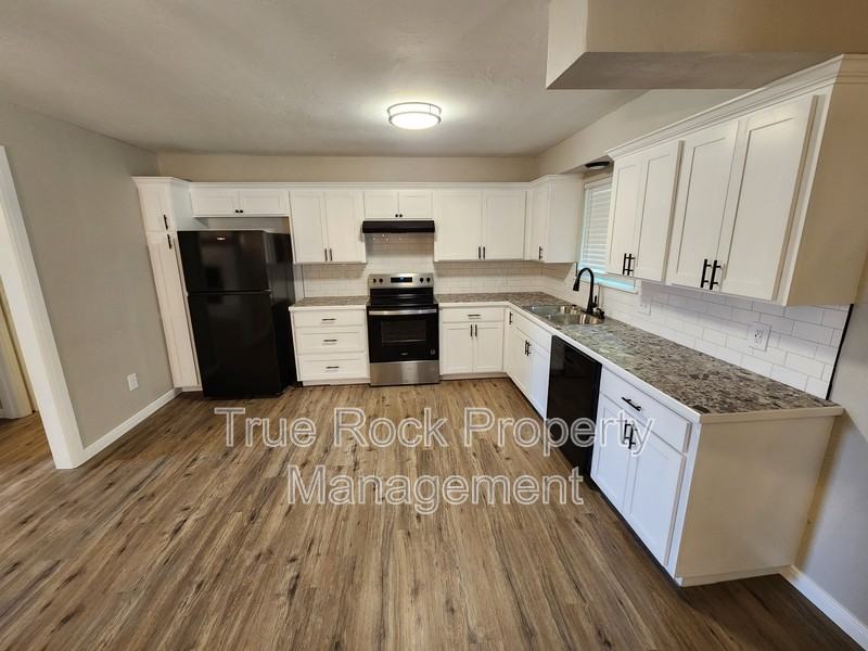 13770 County Road 3614 - Photo 5 of 19