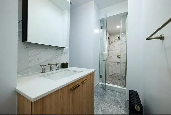 125 Riverside Dr - Photo 4 of 6