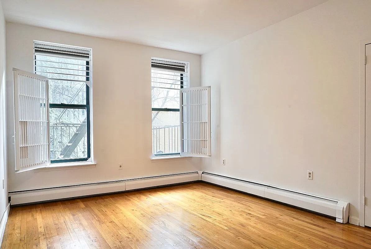 371 W 117th St - Photo 5 of 8