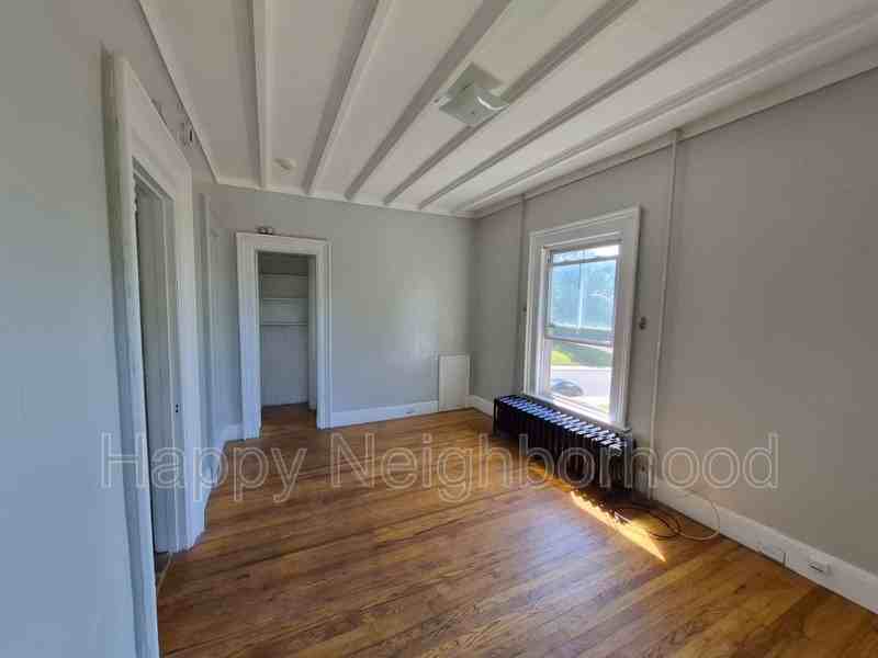 216 East Main Streetunit - Photo 2 of 13