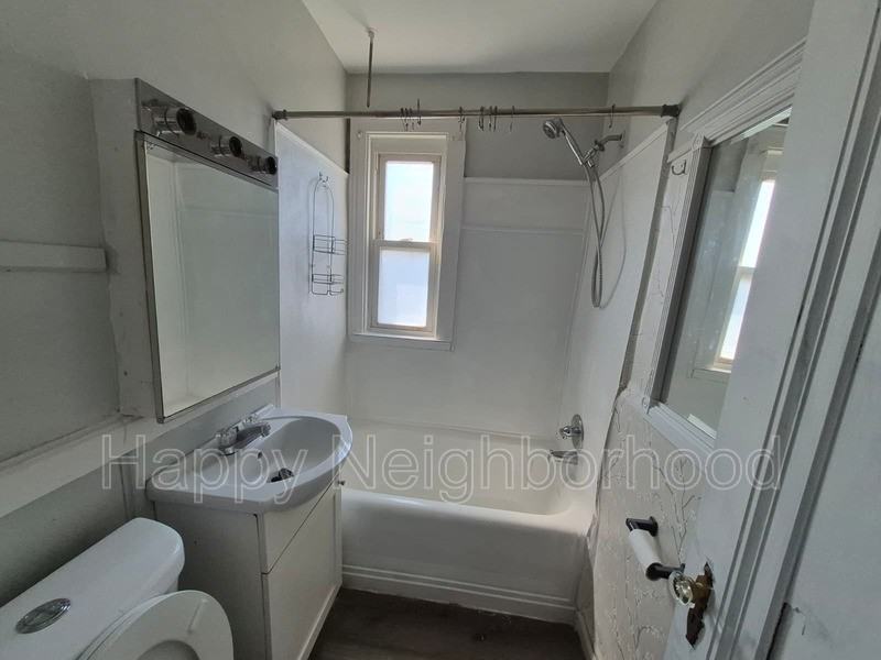 216 East Main Streetunit - Photo 6 of 13