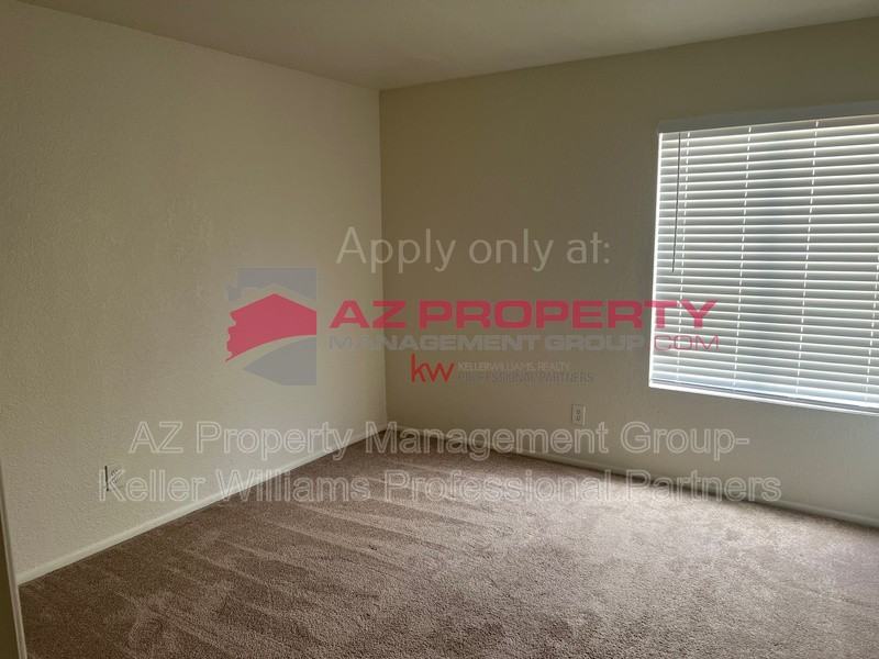 6033 W Golden Ln - Photo 7 of 12