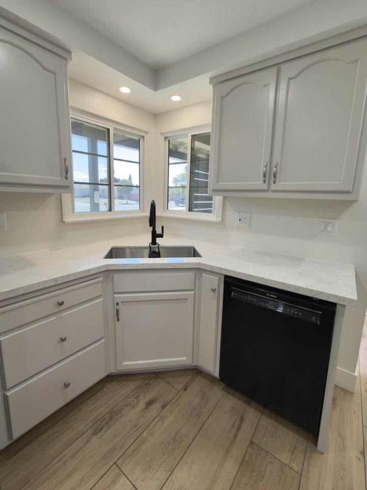 3979 Agena Way - Photo 4 of 32