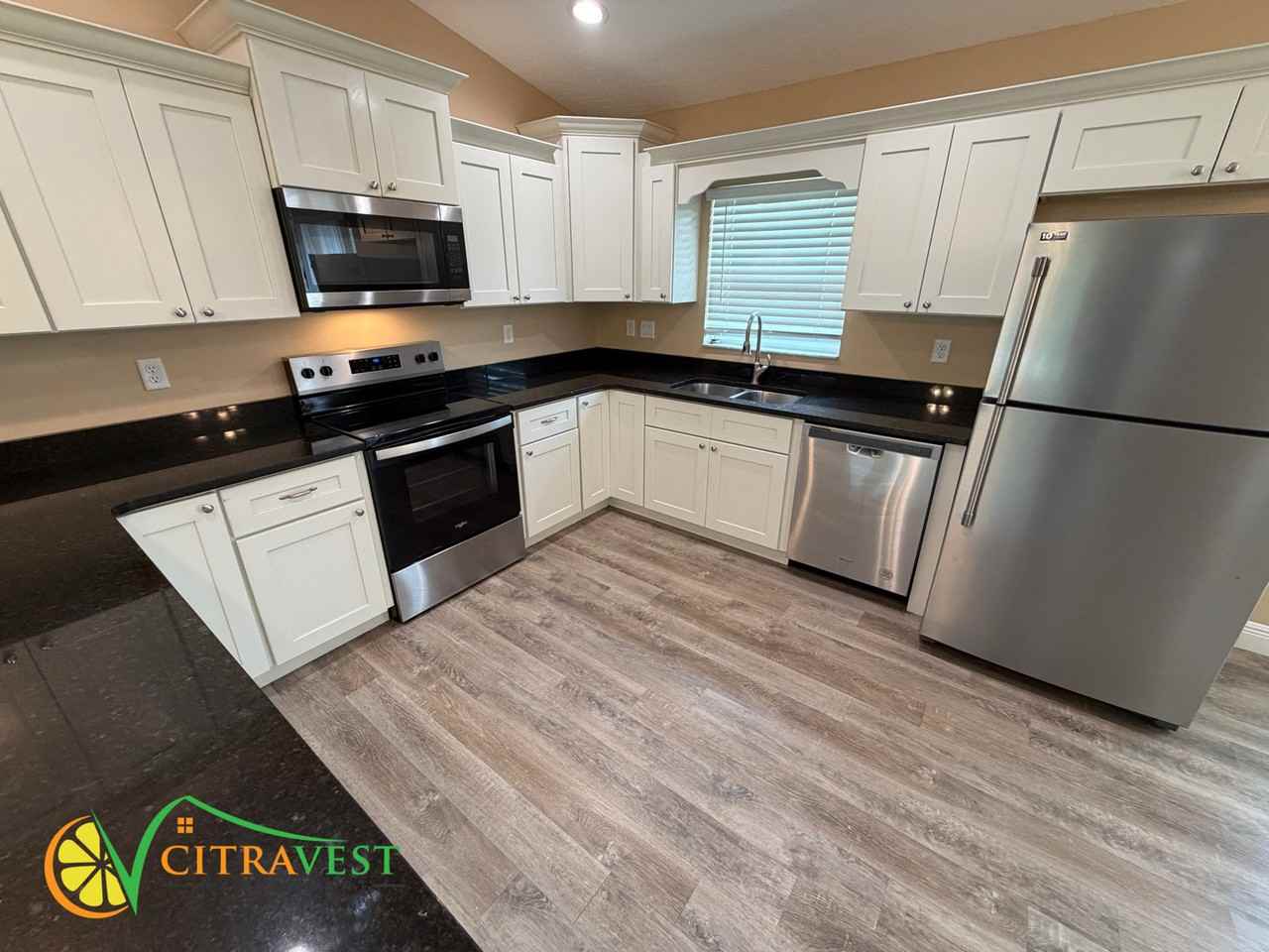 9231 N Paradisea Dr - Photo 3 of 15