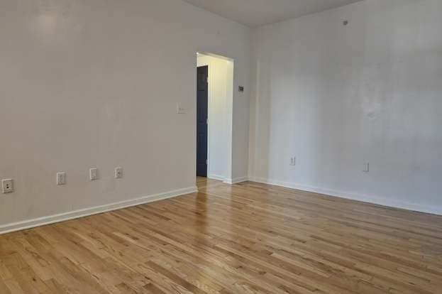 1458 Columbia Rd Nw #409 - Photo 4 of 7
