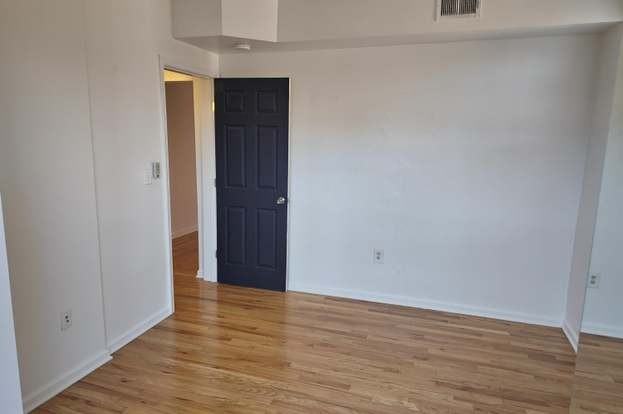 1458 Columbia Rd Nw #409 - Photo 5 of 7