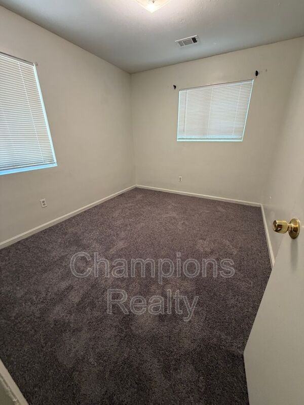 1508 Bowie Ave #B - Photo 2 of 18