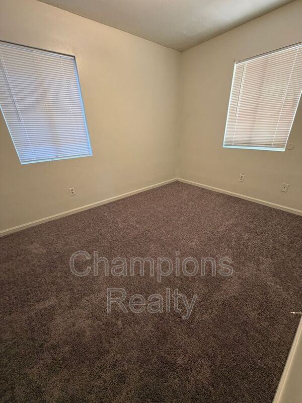 1508 Bowie Ave #B - Photo 3 of 18